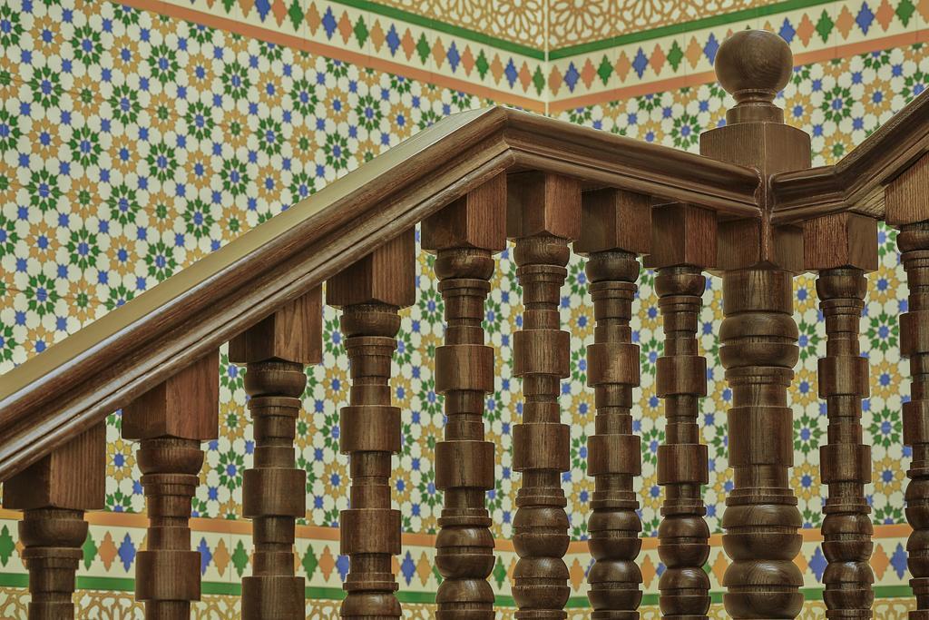 מכה Anjum Makkah Hotel מראה חיצוני תמונה Detail of the staircase